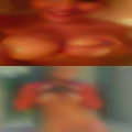 Middle woman threesome